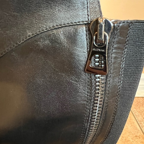 🔥HOST PICK🔥Leather Knee High Bootie - Picture 10 of 12